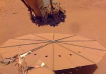 InSight Mars lander used sand to help clean Martian dust that accumulated on its solar panels